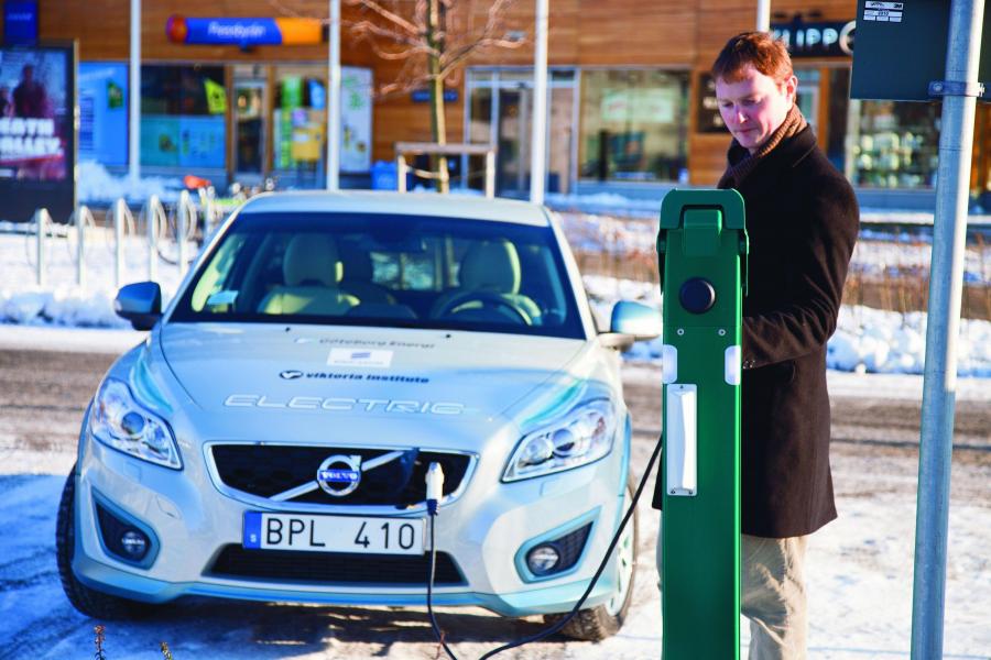  Volvo C30 DRIVe Electric 2011 года  (фото 36 из 37)